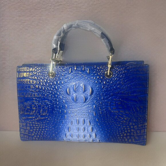 Hombre Crocodile Embossed Handbag With Gold Hardware NWOT - Picture 1 of 10